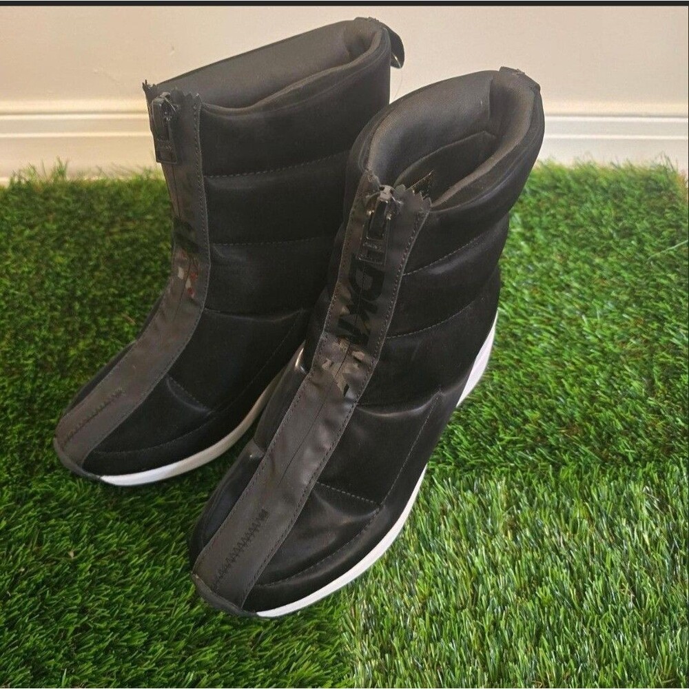 DKNY Parla Zip Up Wedge Ankle Boots Women's Size 8M Black Platform Shoes